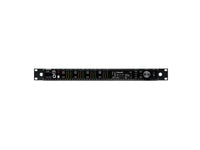 Shure AD4QUSTA=-B The AD4Q Axient Digital four-channel wireless receiver sets a new standard in transparent digital audio and maximum spectral efficiency.